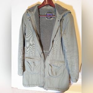Patagonia Olive Green Fleece-lined Canvas Jacket - size Small